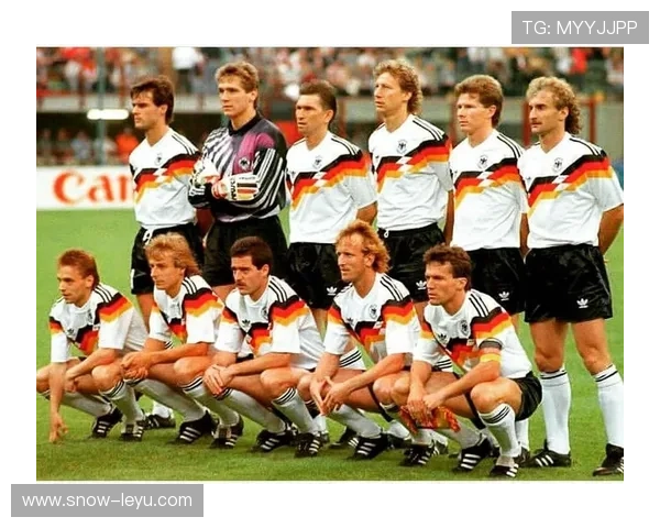 二十二届世界杯足球明星风采与赛场背后的故事分析